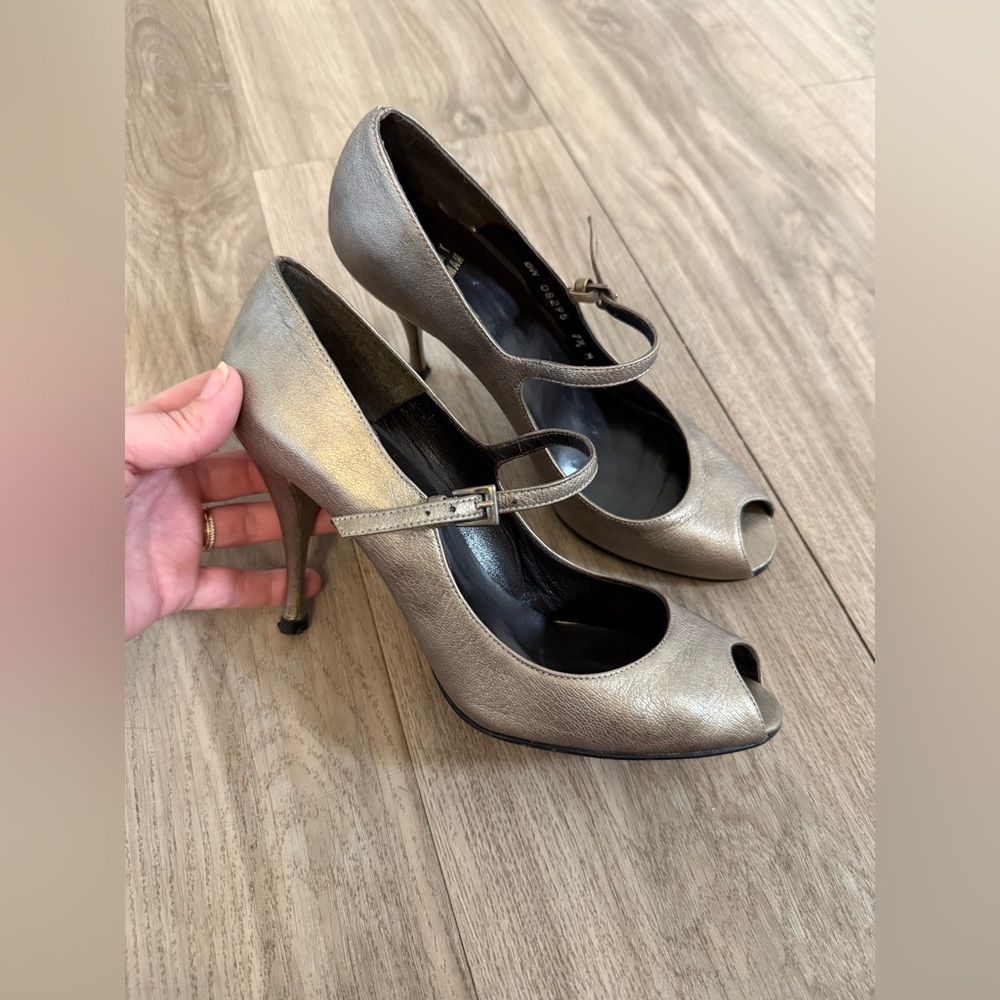 Vintage Stuart Weitzman heels
